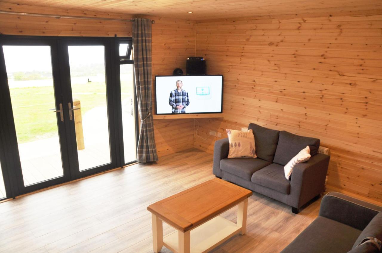 Foyle View Cabin Greencastle  Exteriör bild