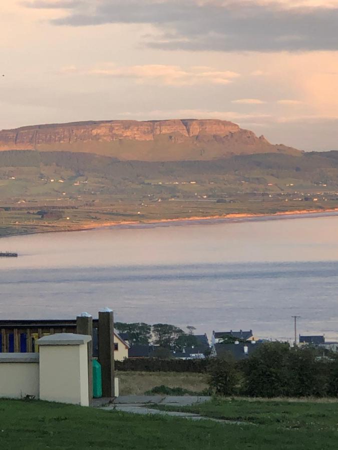 Foyle View Cabin Hotell Greencastle  Exteriör bild